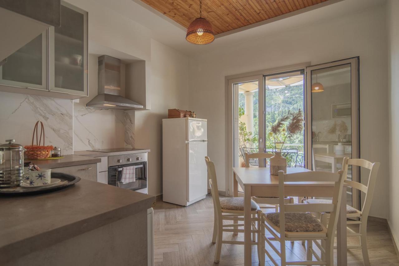 Aris Apartments Paleokastritsa Ngoại thất bức ảnh